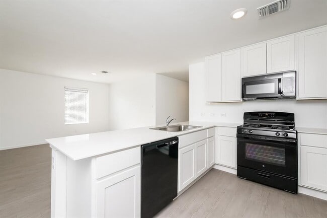 Building Photo - 12516 Huntington Rdg Wy