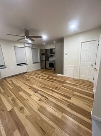 Building Photo - 1100 Lincoln Ave