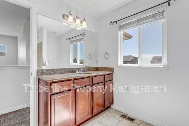 Building Photo - 10597 Mount Evans Drive