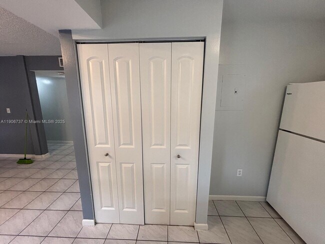 Building Photo - 14903 SW 80th St