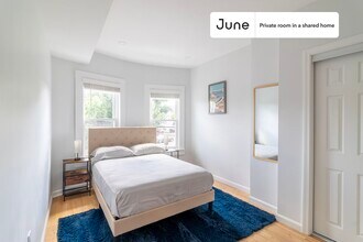 Building Photo - Room in Shared 3 bed/2 bath home
