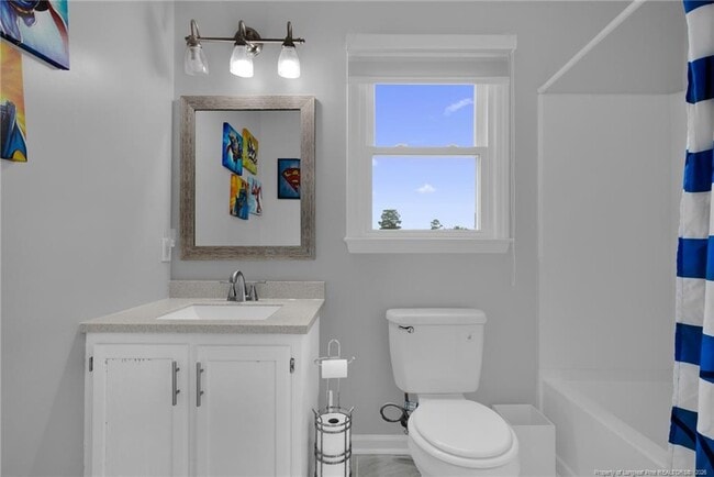 Building Photo - 7457 Avila Dr