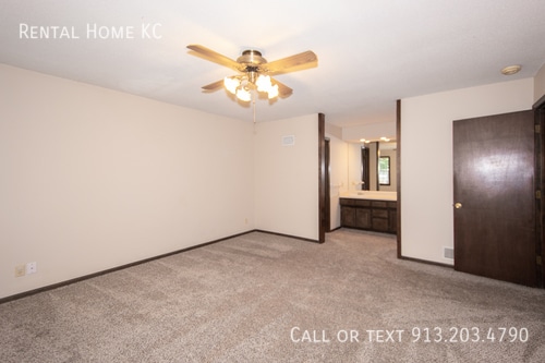 Building Photo - 12561 W 105th St