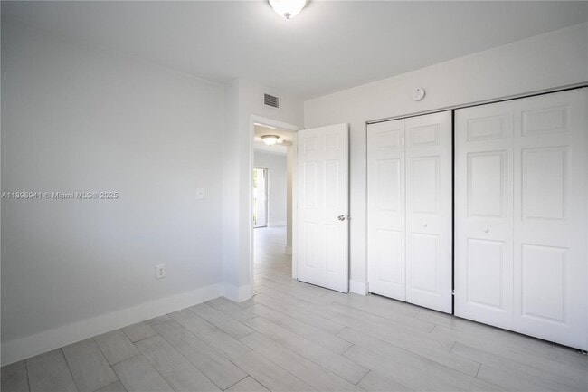 Building Photo - 465 NE 59th St