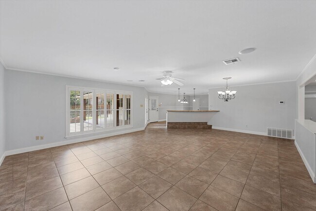 Building Photo - 10014 Burgundy Ln
