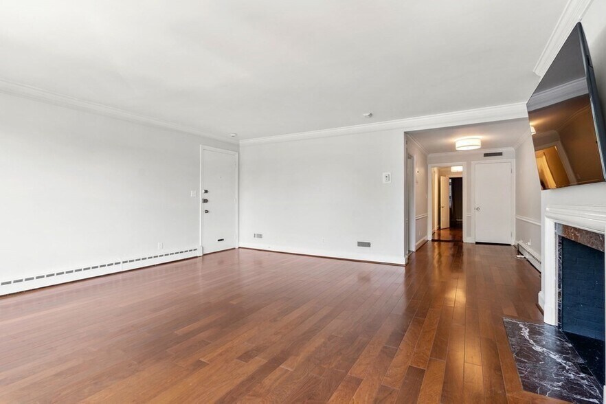 Building Photo - 269 Beacon St