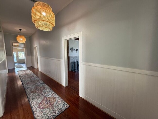 Building Photo - Pensacola - East Hill / Downtown - 4 bedro...