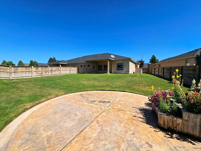 Building Photo - 2817 Tuscanna Dr
