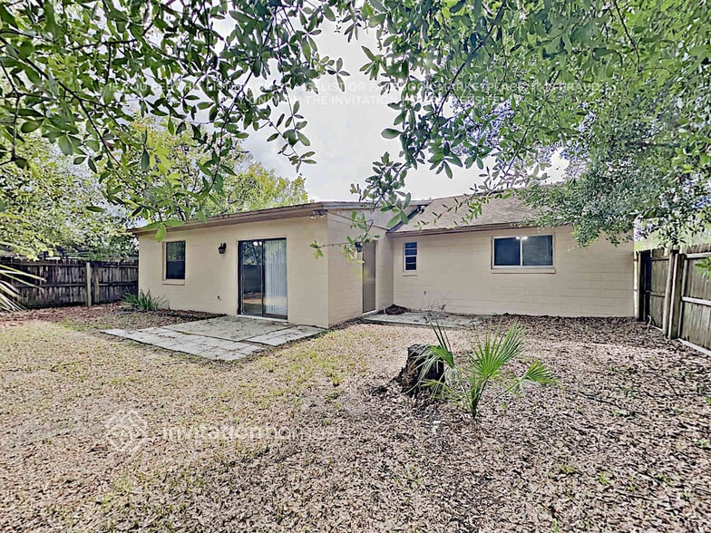 Building Photo - 6829 Compass Ct