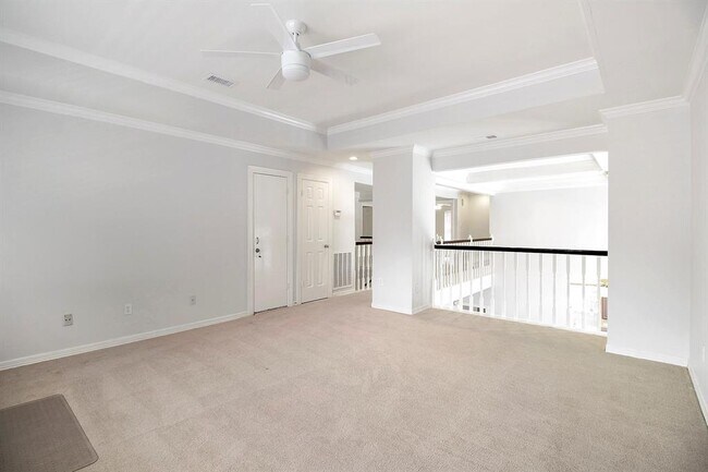 Building Photo - 14127 Swallowfield Dr