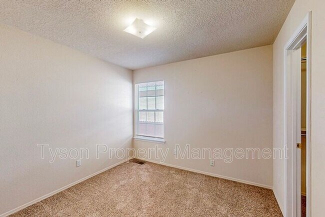 Building Photo - 9224 Ashfall Pl NW