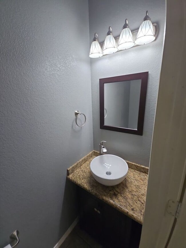 Building Photo - 13628 Oystercatcher Dr