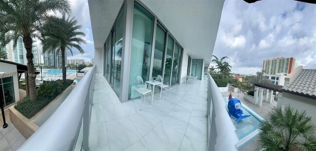 Building Photo - 330 Sunny Isles Blvd