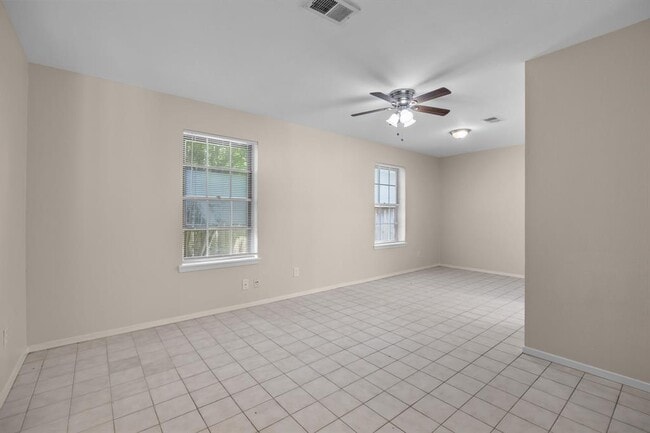 Building Photo - 15718 Sea Lark Rd