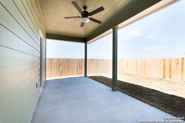 Building Photo - Luxury Duplex in Seguin! (Navarro ISD)