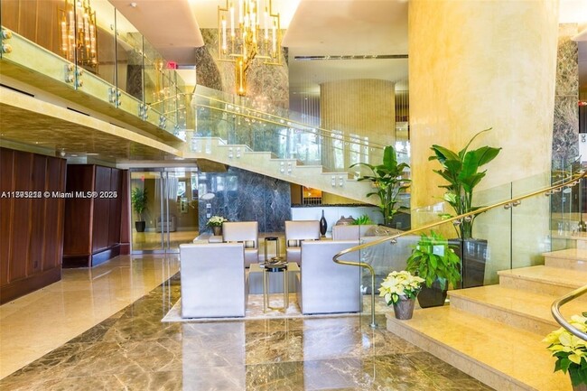 Building Photo - 18101 Collins Ave
