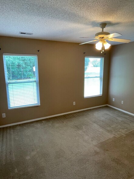 Building Photo - 356 Bellegrove Dr