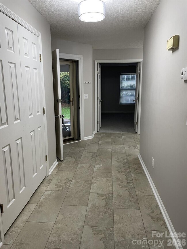 Building Photo - 19831 Henderson Rd