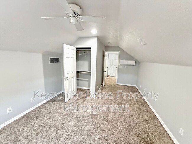 Building Photo - 330 W Highland St