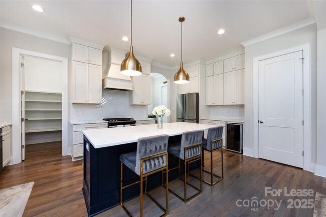 Building Photo - 1012 Rockway Dr