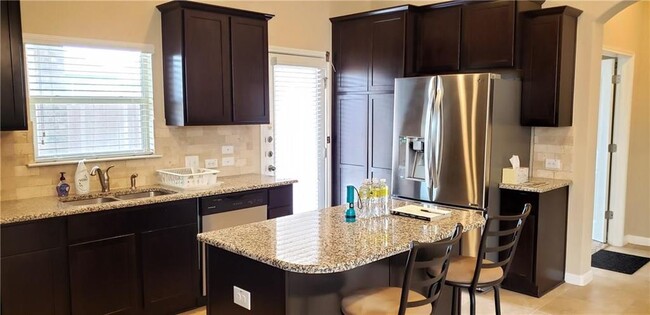 Building Photo - 16405 Pienza Dr