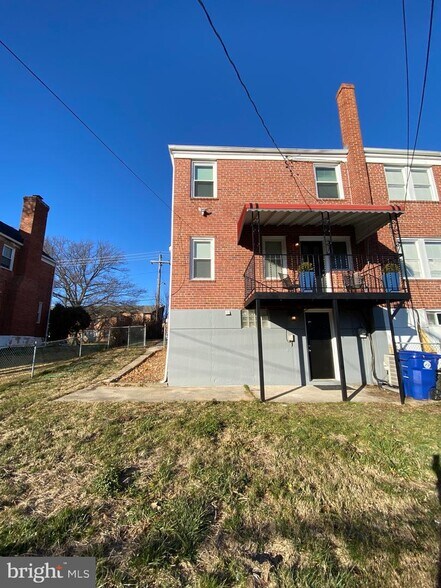 Building Photo - 1511 Woodbourne Ave