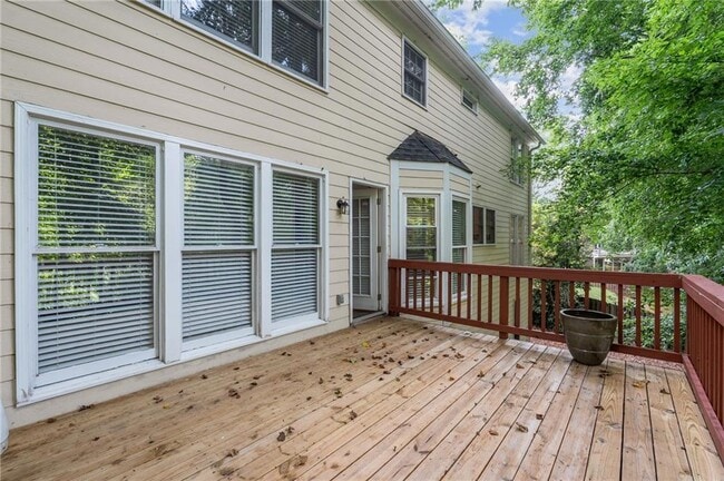 Building Photo - 620 Brook Landing Ct