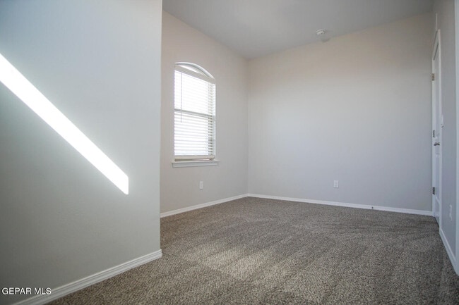 Building Photo - 12874 Woolstone Dr