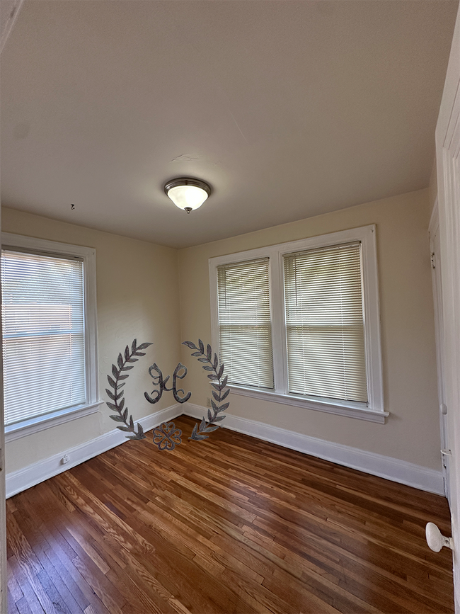 Building Photo - 119 Brunson Ave
