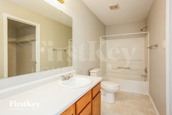 Building Photo - 10023 Sapphire Berry Ln