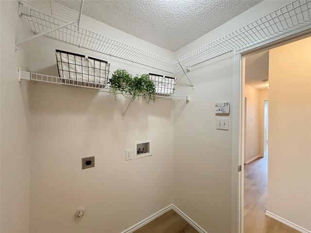 Building Photo - 1113 Annie Oakley Dr