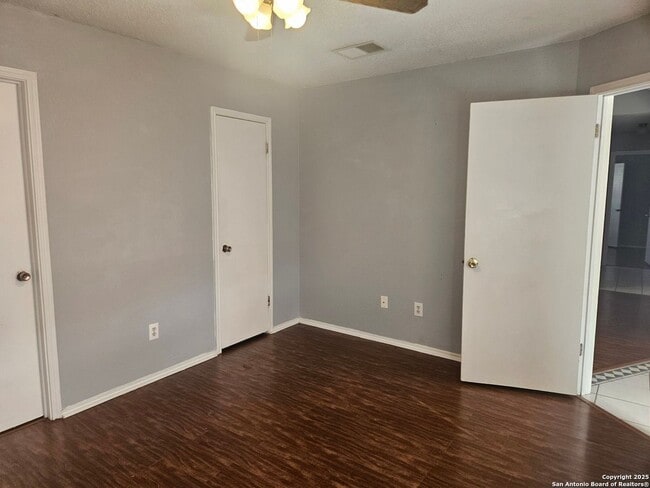 Building Photo - 10114 Terra Oak