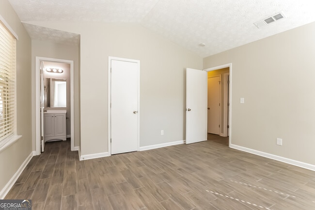 Building Photo - 6730 Greenbower Ln