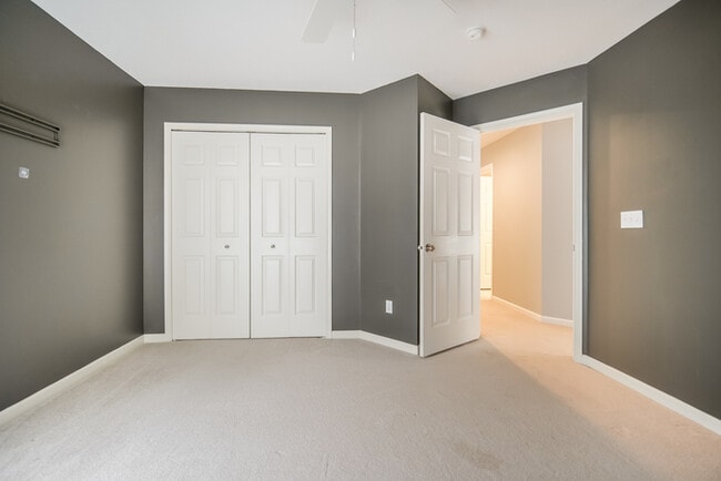 Building Photo - 1215 Creekledge Ct
