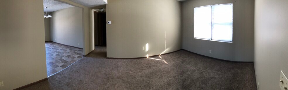 Living Room - 4312 N 31st St