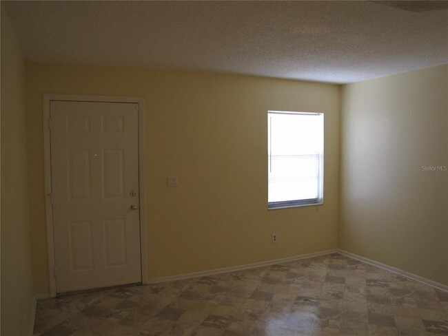 Building Photo - 7137 E Bank Dr