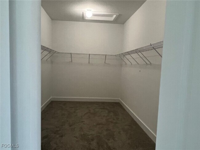 Building Photo - 5101 Isidora Ln