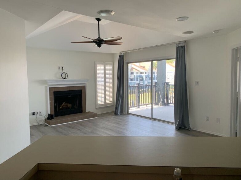 Building Photo - 18883 Vineyard Point Ln