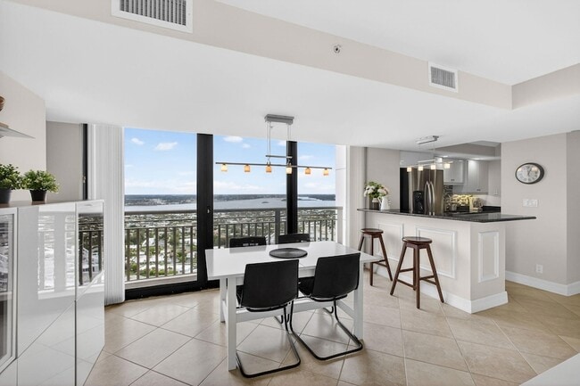 Building Photo - 3000 N Ocean Dr