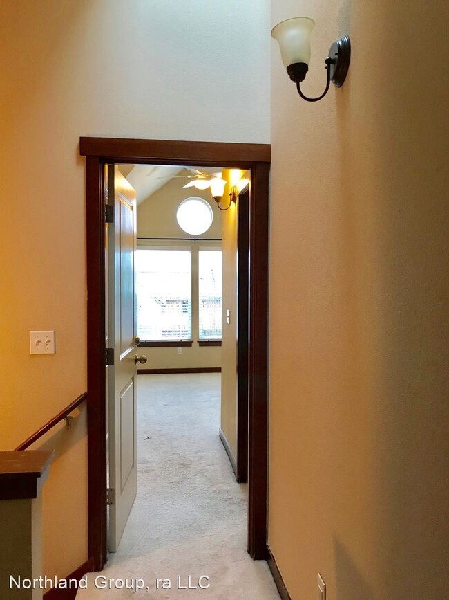 Building Photo - 3 br, 3.5 bath House - 4438 44th Ave SW #A