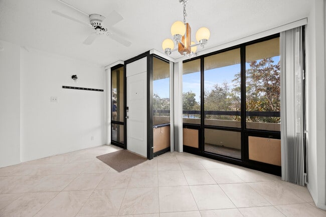 Building Photo - 1401 S Federal Hwy