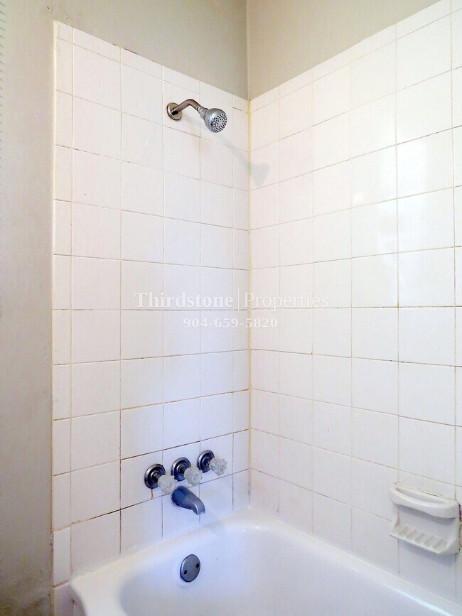 Building Photo - 1946 ALLANDALE CIR E, Jacksonville, FL 32254