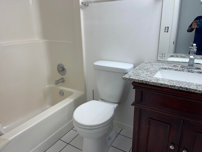 Building Photo - 7149 Golf Colony Ct