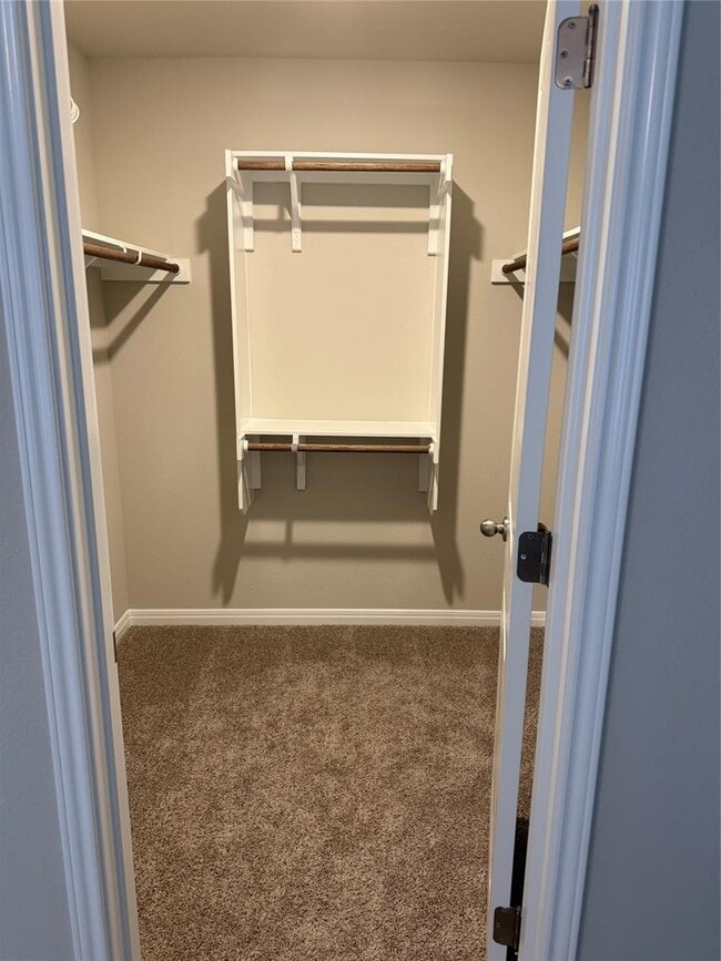 Building Photo - 1850 Settlers Glen Dr