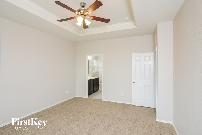 Building Photo - 9958 Cowboy Ln