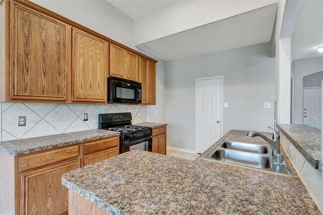 Building Photo - 31723 Regal Park Ct