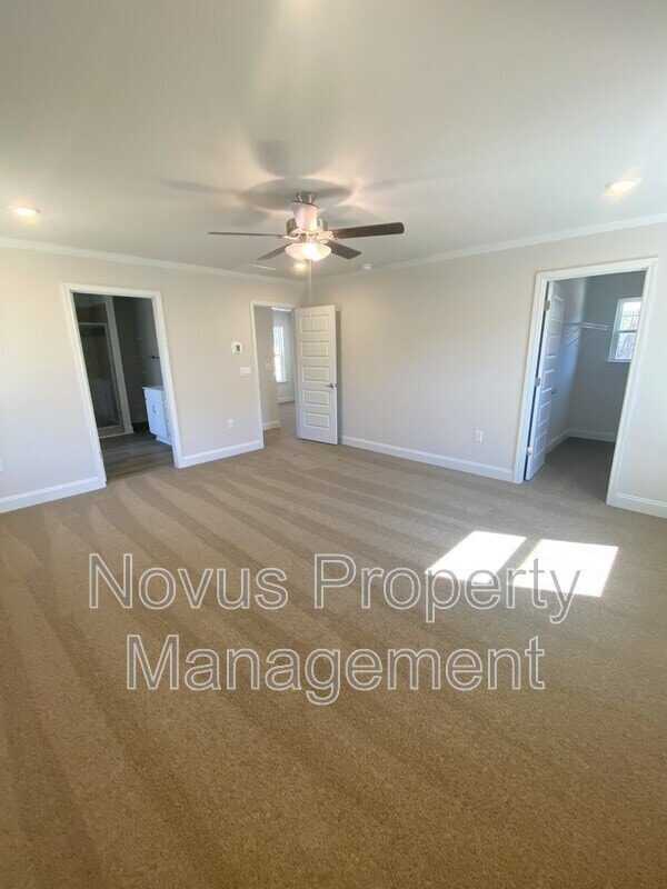 Building Photo - 210 Laney Dr