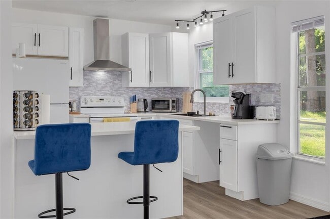 Building Photo - 1477 Pine Brook Dr