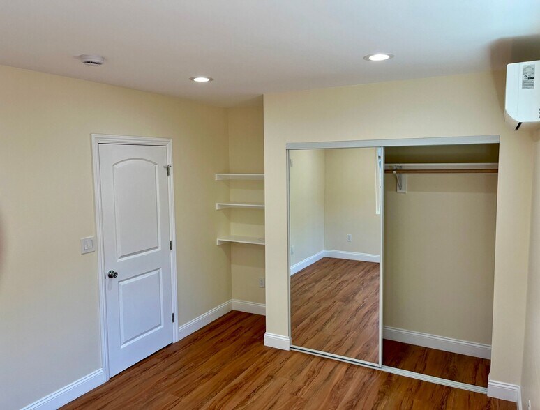 Building Photo - 158 N Canyon Blvd