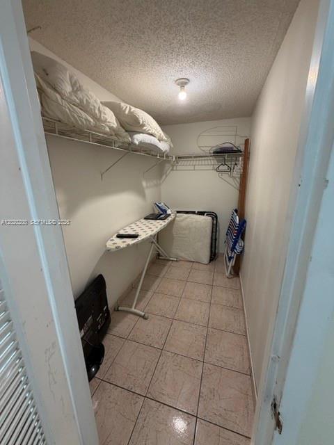Building Photo - 3725 S Ocean Dr
